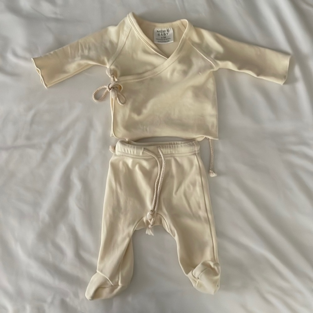 Mebie baby outfit